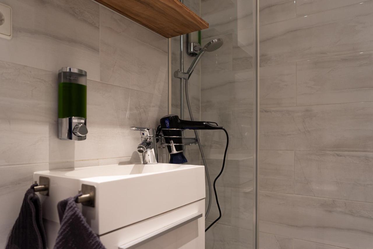 Studio 20Qm Mit Balkon Und Innenpool - 22030 Schluchsee Kültér fotó